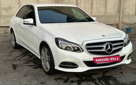 Mercedes-Benz E-Класс, 2013 год, 2 000 000 рублей, 2 фотография