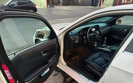Mercedes-Benz E-Класс, 2013 год, 2 000 000 рублей, 10 фотография