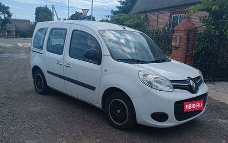 Renault Kangoo II рестайлинг, 2015 год, 1 300 000 рублей, 7 фотография