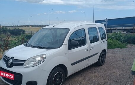 Renault Kangoo II рестайлинг, 2015 год, 1 300 000 рублей, 6 фотография