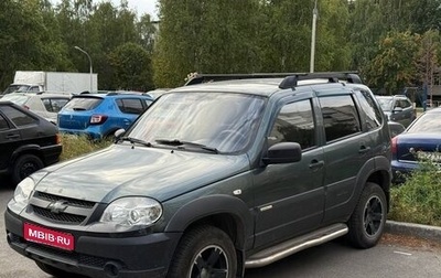 Chevrolet Niva I рестайлинг, 2015 год, 535 000 рублей, 1 фотография