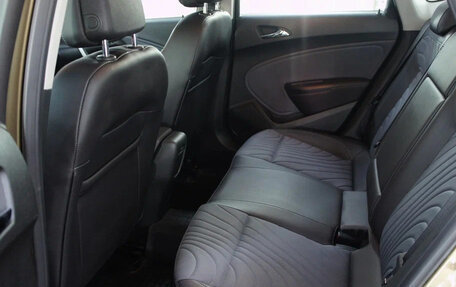 Opel Astra J, 2013 год, 970 000 рублей, 14 фотография