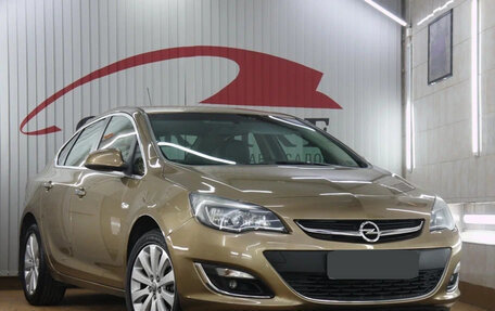 Opel Astra J, 2013 год, 970 000 рублей, 4 фотография