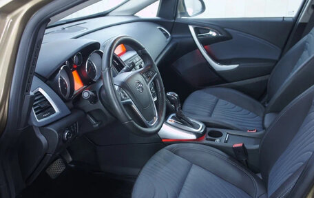 Opel Astra J, 2013 год, 970 000 рублей, 16 фотография