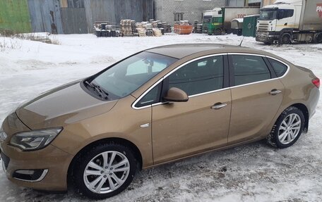 Opel Astra J, 2013 год, 970 000 рублей, 21 фотография