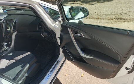 Opel Astra J, 2012 год, 750 000 рублей, 13 фотография