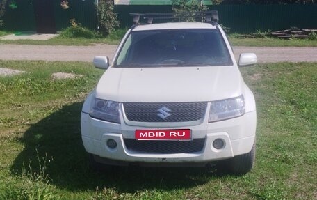 Suzuki Grand Vitara, 2011 год, 800 000 рублей, 1 фотография