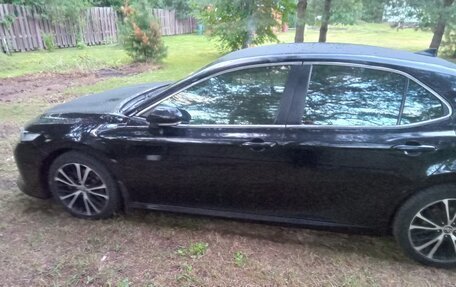Toyota Camry, 2019 год, 1 750 000 рублей, 4 фотография