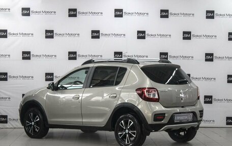 Renault Sandero II рестайлинг, 2015 год, 999 900 рублей, 2 фотография