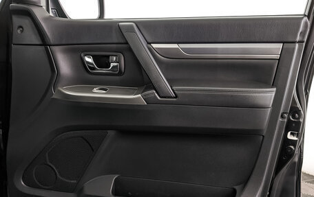 Mitsubishi Pajero IV, 2013 год, 2 295 000 рублей, 24 фотография