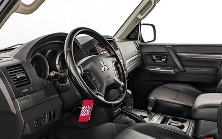 Mitsubishi Pajero IV, 2013 год, 2 295 000 рублей, 15 фотография