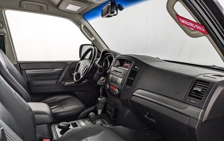 Mitsubishi Pajero IV, 2013 год, 2 295 000 рублей, 13 фотография