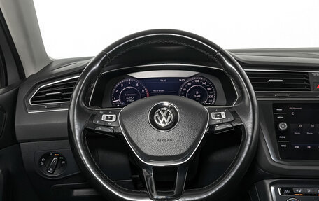 Volkswagen Tiguan II, 2018 год, 1 950 000 рублей, 21 фотография