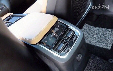 Volvo XC90 II рестайлинг, 2021 год, 3 985 000 рублей, 14 фотография