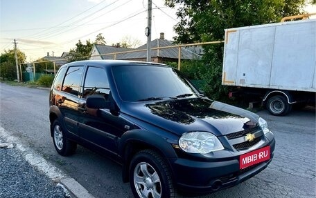 Chevrolet Niva I рестайлинг, 2005 год, 490 000 рублей, 1 фотография