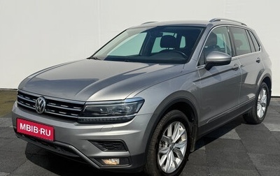 Volkswagen Tiguan II, 2018 год, 2 450 000 рублей, 1 фотография