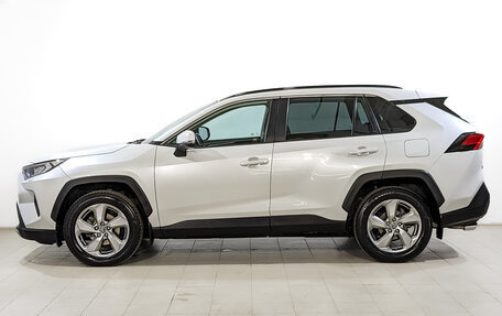 Toyota RAV4, 2021 год, 3 550 000 рублей, 8 фотография