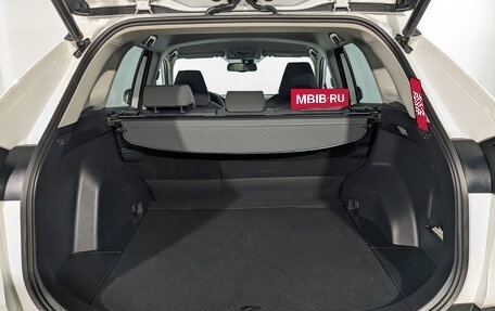 Toyota RAV4, 2021 год, 3 550 000 рублей, 10 фотография