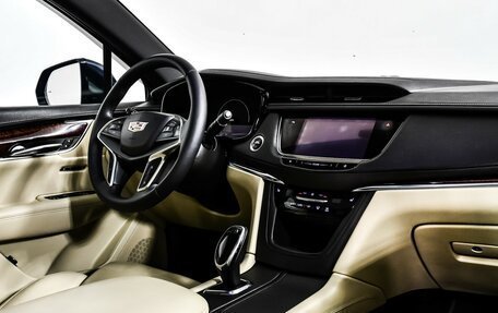 Cadillac XT5 I рестайлинг, 2016 год, 2 098 000 рублей, 9 фотография