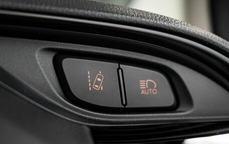 Toyota Vitz, 2019 год, 950 000 рублей, 15 фотография