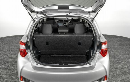 Toyota Vitz, 2019 год, 950 000 рублей, 17 фотография