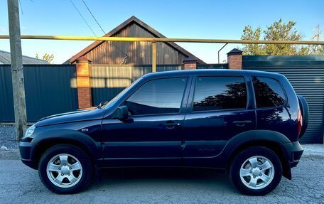 Chevrolet Niva I рестайлинг, 2005 год, 490 000 рублей, 4 фотография