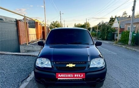 Chevrolet Niva I рестайлинг, 2005 год, 490 000 рублей, 2 фотография