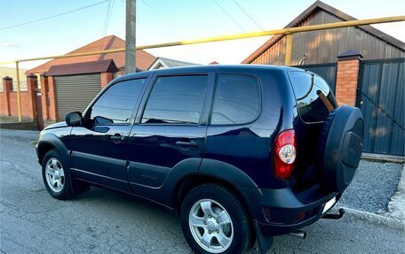 Chevrolet Niva I рестайлинг, 2005 год, 490 000 рублей, 8 фотография