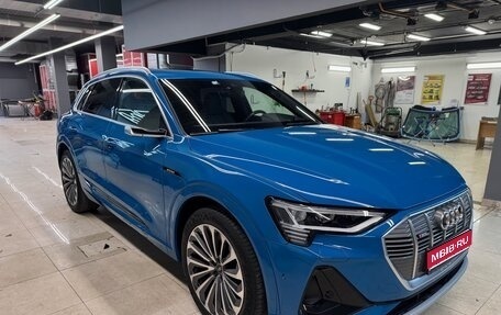 Audi e-tron I, 2020 год, 4 050 000 рублей, 1 фотография