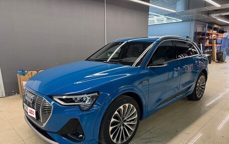 Audi e-tron I, 2020 год, 4 050 000 рублей, 3 фотография