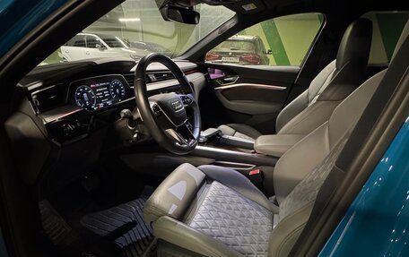 Audi e-tron I, 2020 год, 4 050 000 рублей, 7 фотография