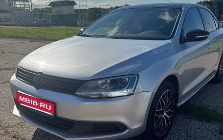 Volkswagen Jetta VI, 2013 год, 1 150 000 рублей, 6 фотография