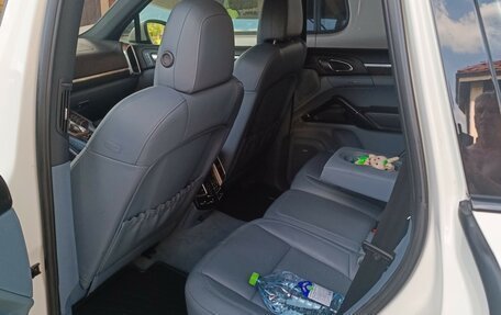 Porsche Cayenne III, 2010 год, 2 350 000 рублей, 2 фотография