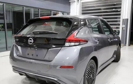 Nissan Leaf II, 2024 год, 2 500 000 рублей, 8 фотография