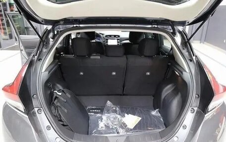 Nissan Leaf II, 2024 год, 2 500 000 рублей, 21 фотография
