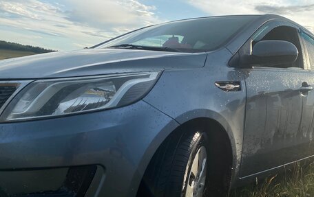 KIA Rio III рестайлинг, 2013 год, 750 000 рублей, 2 фотография