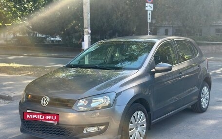 Volkswagen Polo VI (EU Market), 2011 год, 610 000 рублей, 2 фотография