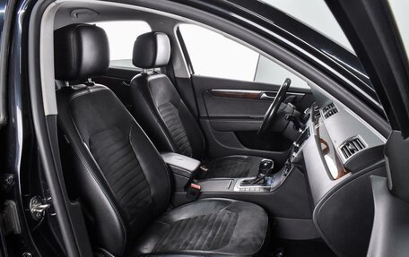Volkswagen Passat B7, 2011 год, 1 369 000 рублей, 8 фотография