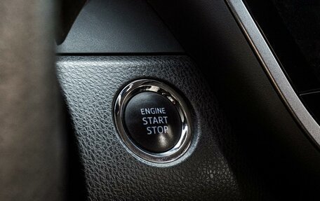 Toyota Camry, 2019 год, 2 600 000 рублей, 18 фотография