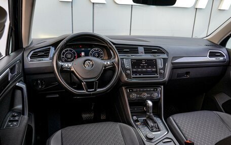 Volkswagen Tiguan II, 2017 год, 2 390 000 рублей, 6 фотография