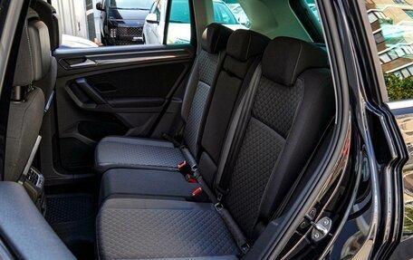 Volkswagen Tiguan II, 2017 год, 2 390 000 рублей, 9 фотография