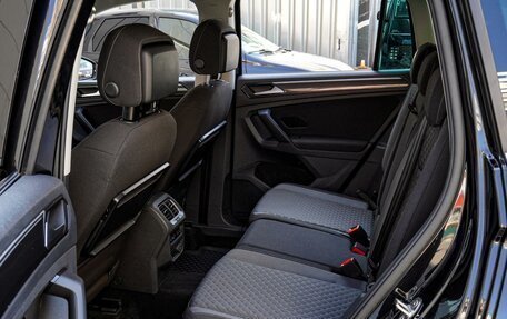 Volkswagen Tiguan II, 2017 год, 2 390 000 рублей, 11 фотография