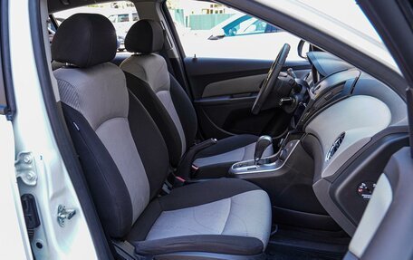 Chevrolet Cruze II, 2013 год, 850 000 рублей, 8 фотография