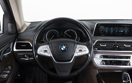 BMW 7 серия, 2016 год, 3 300 000 рублей, 15 фотография