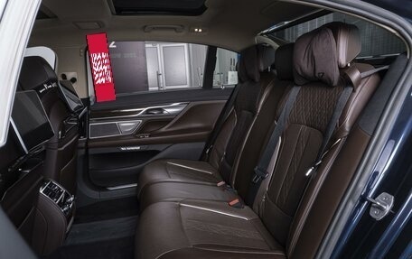 BMW 7 серия, 2016 год, 3 300 000 рублей, 11 фотография