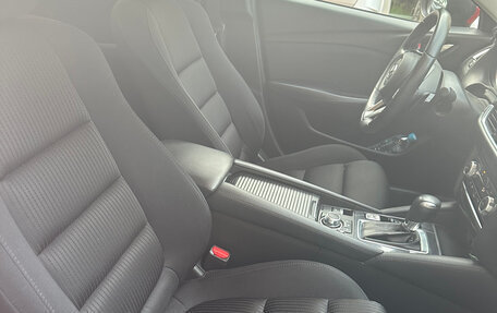 Mazda 6, 2018 год, 2 350 000 рублей, 10 фотография