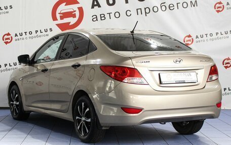Hyundai Solaris II рестайлинг, 2013 год, 879 000 рублей, 2 фотография