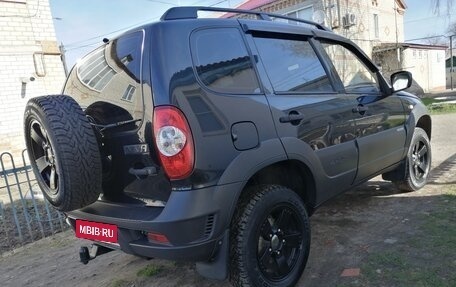 Chevrolet Niva I рестайлинг, 2014 год, 990 000 рублей, 3 фотография