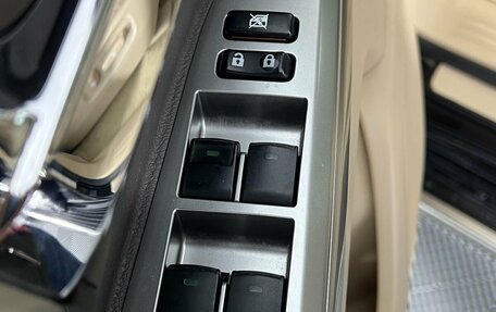 Toyota Land Cruiser 200, 2012 год, 3 490 000 рублей, 20 фотография