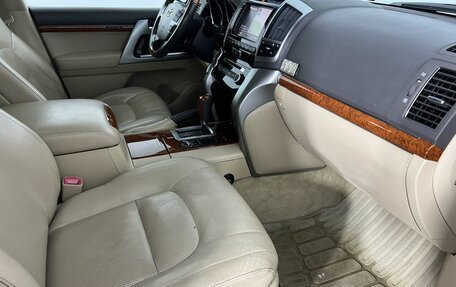 Toyota Land Cruiser 200, 2012 год, 3 490 000 рублей, 13 фотография